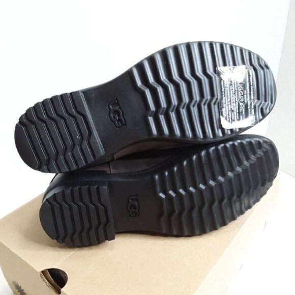 UGG Women's 6M Winter Ankle Boot - Picture 9 of 11